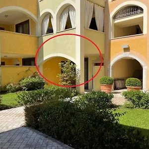 https://fronte-lago-casa-vacanze.it-lombardy.com